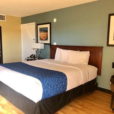 Travelodge By Wyndham غراند جنكشن المظهر الخارجي الصورة