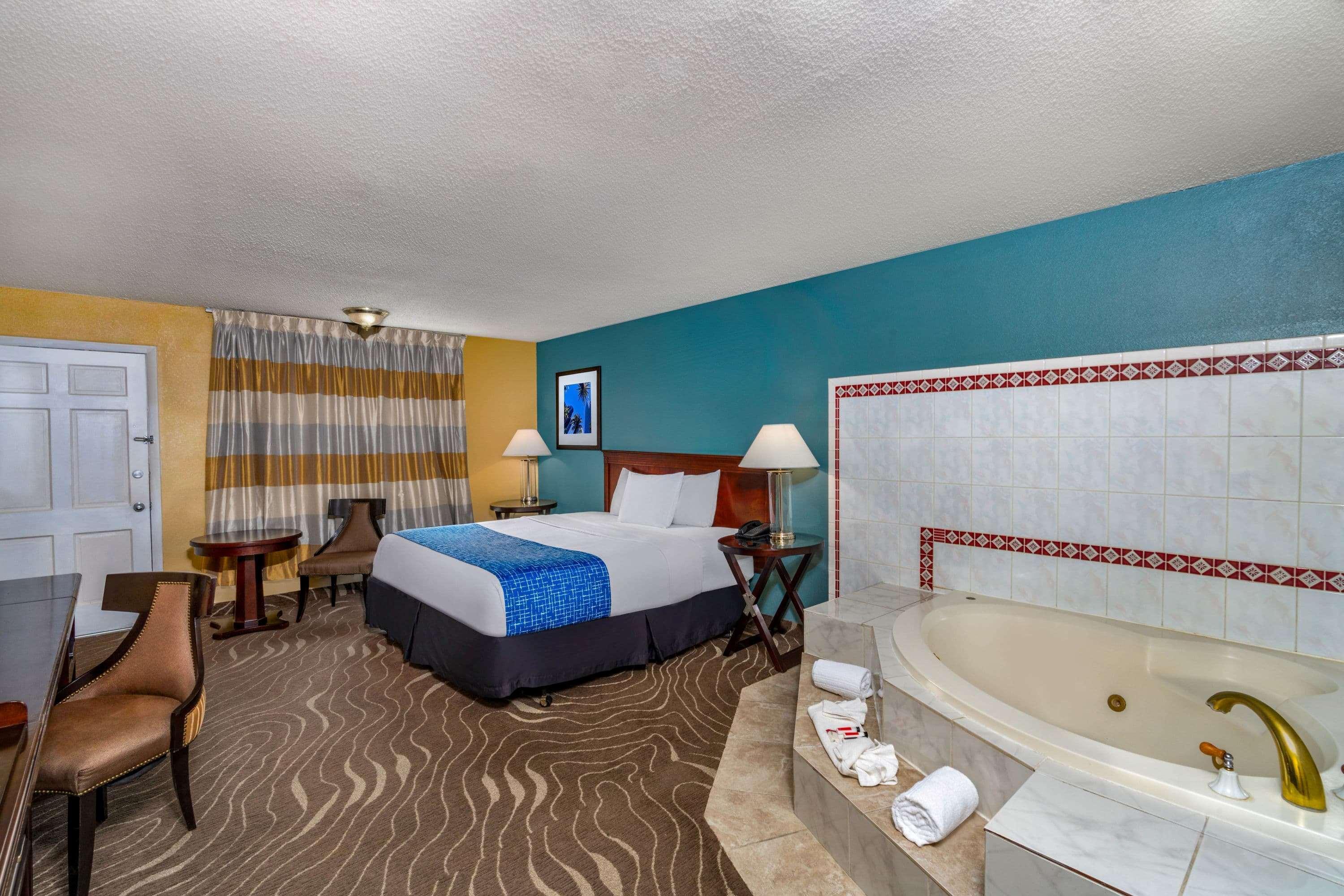 Travelodge By Wyndham غراند جنكشن المظهر الخارجي الصورة