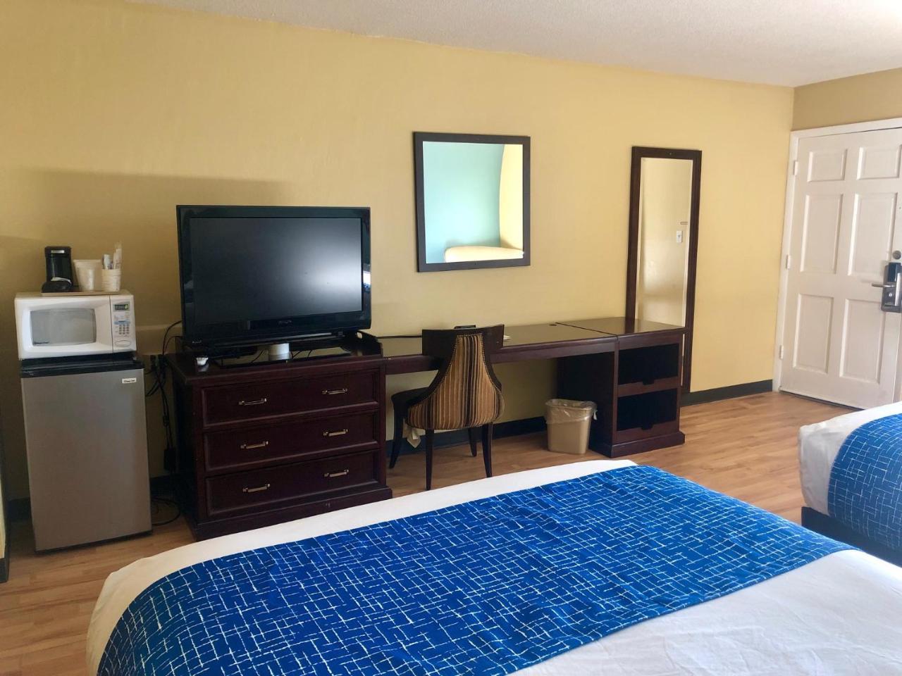 Travelodge By Wyndham غراند جنكشن المظهر الخارجي الصورة
