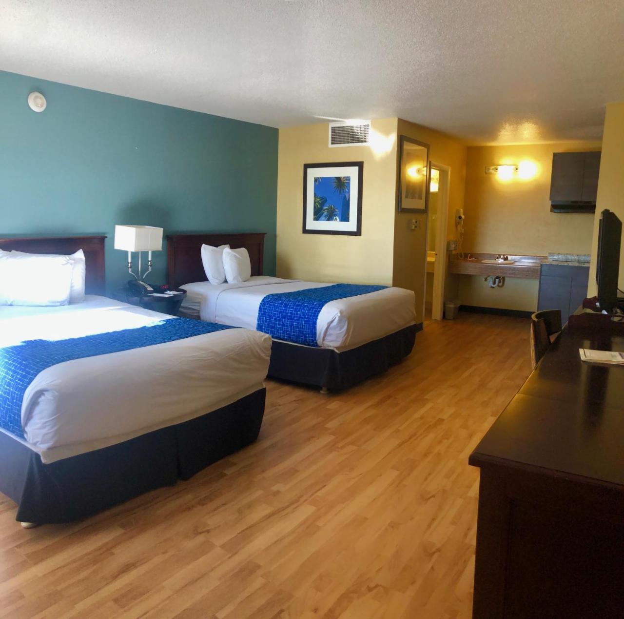 Travelodge By Wyndham غراند جنكشن المظهر الخارجي الصورة